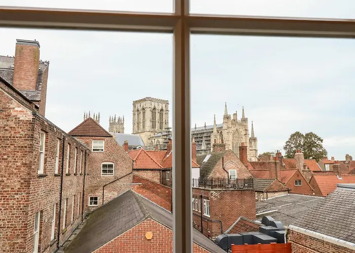 6 Granary Court 公寓